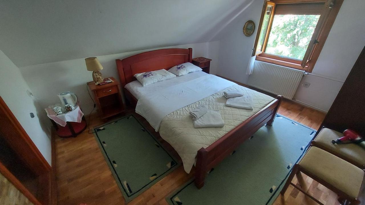 Guest House Milena Žabljak Buitenkant foto