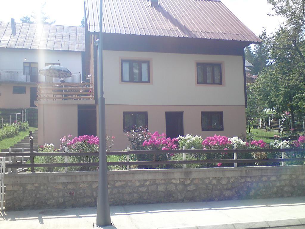 Guest House Milena Žabljak Kamer foto